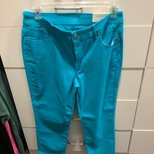 Chico’s girlfriend crop pants